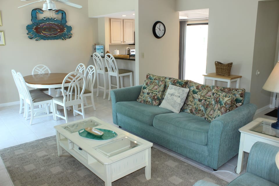 Living Room and Dining Room Areas