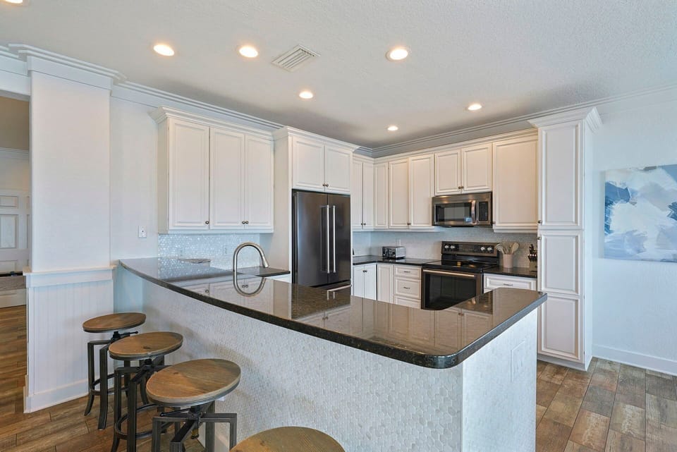 Seaclusion - Miramar Beach - Kitchen