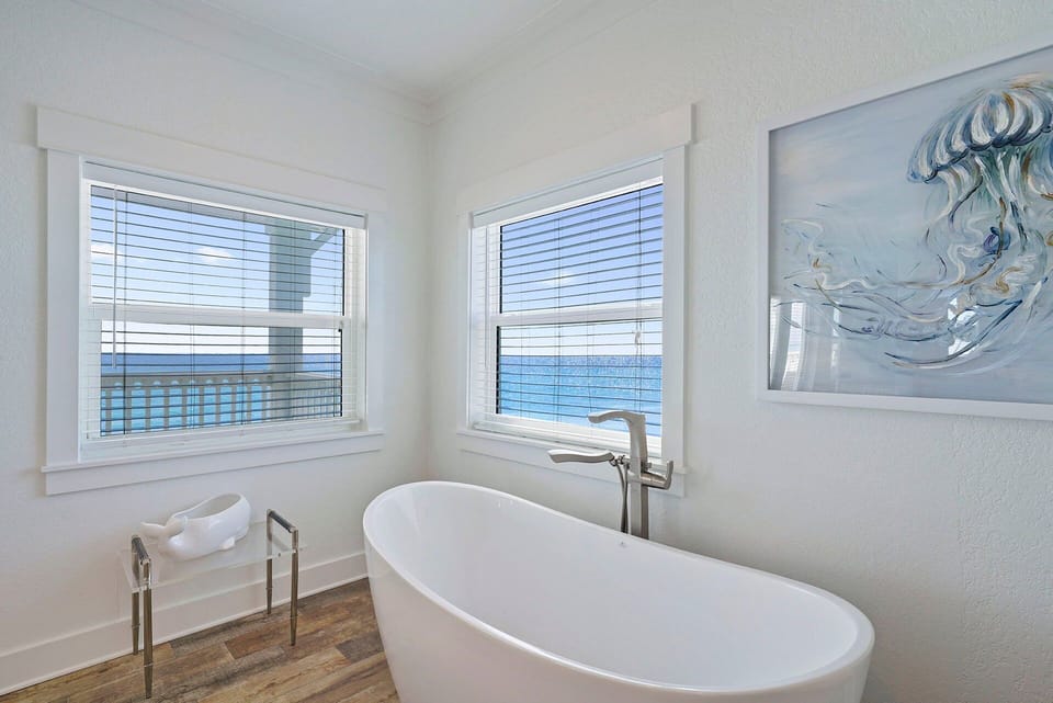 Seaclusion - Miramar Beach - Bathroom