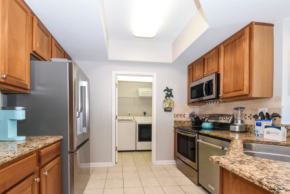 Silver Beach Towers West 1102- Kitchen