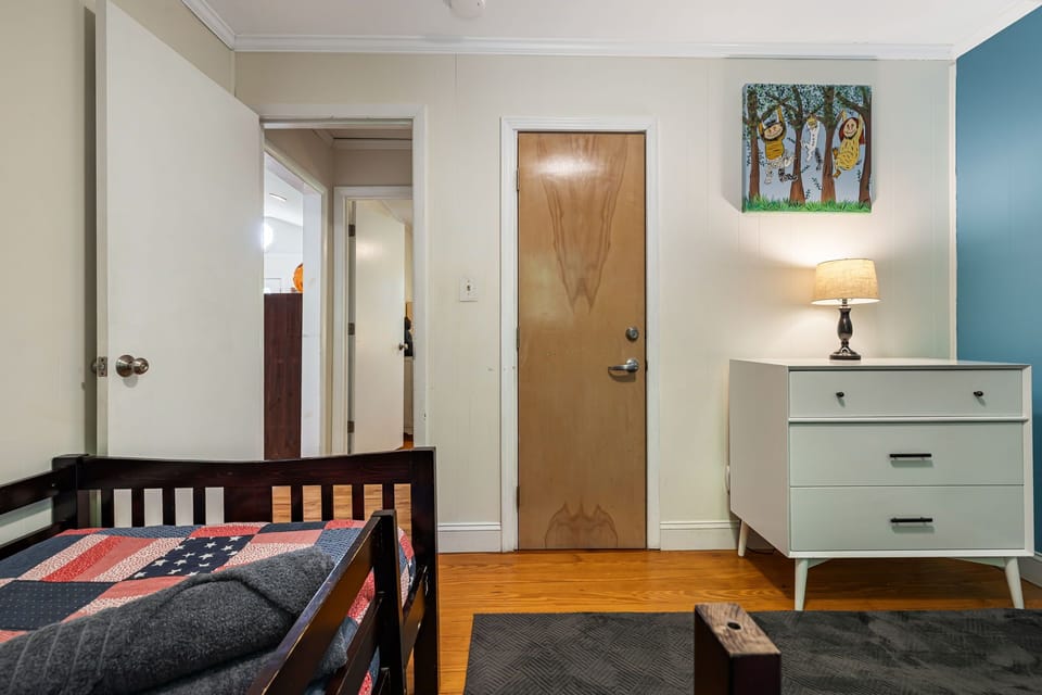 Bedroom Three - Two Twin Beds