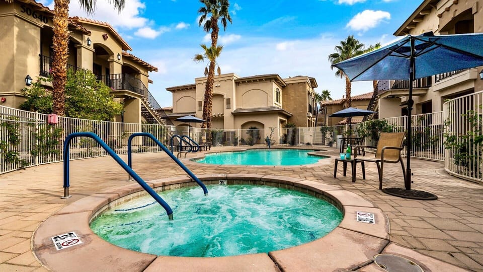 Community Pool and Hot Tub