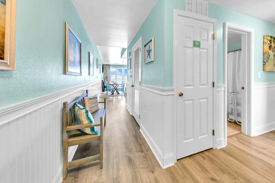 Welcome to Laketown Wharf 1326