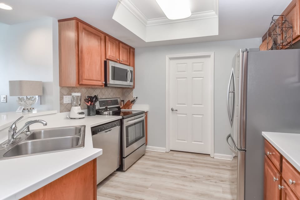 Silver Beach Towers West 905- Fully Equipped Kitchen