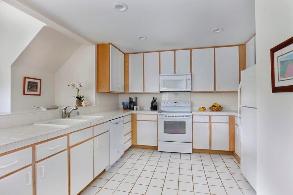 Regency 524 Kitchen