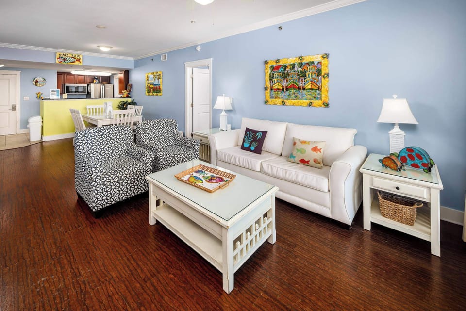 Living room with queen size sleeper sofa