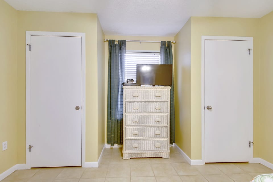 Guest Room with 2 Full Size Beds and a Private Bath