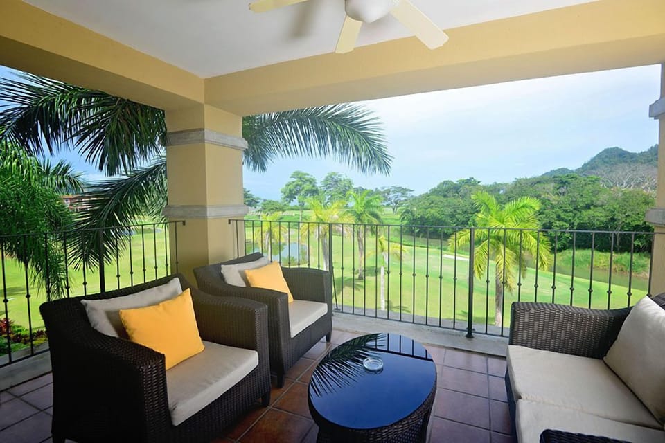 Balcony with view of the golf course.