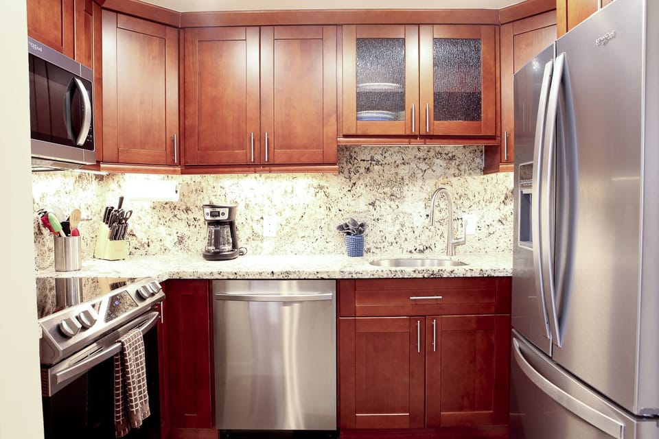 A10 Kihei Sands Beachfront Condominiums - Stunning remodeled kitchen.
