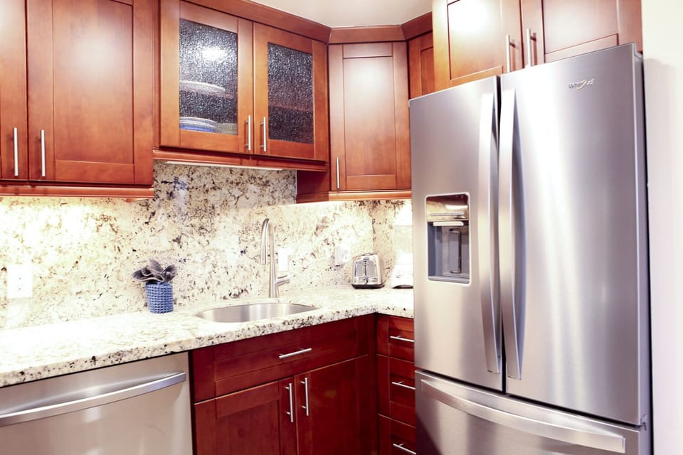 A10 Kihei Sands Beachfront Condominiums - Everything you'll need for food preparation is supplied in the kitchen.