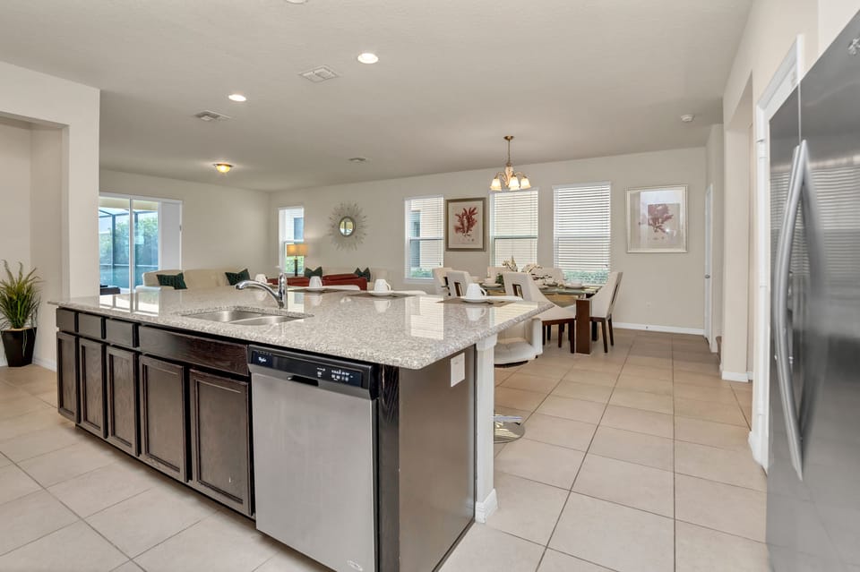 1210 Yorkshire Ct, West Haven_07.jpg
