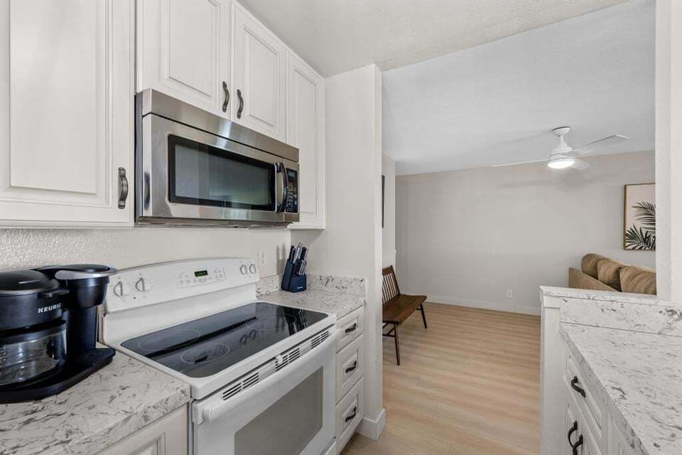 Gully stocked kitchen for all your vacation cooking needs