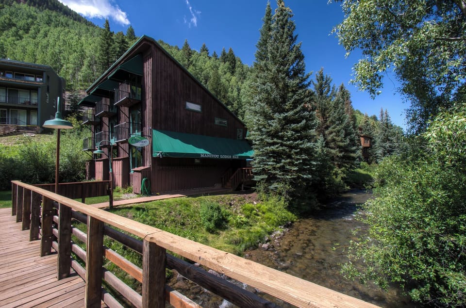 River bridge Exterior