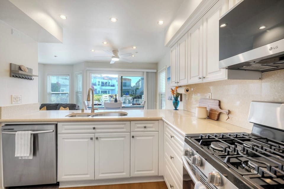 full kitchen with stainless steel appliances