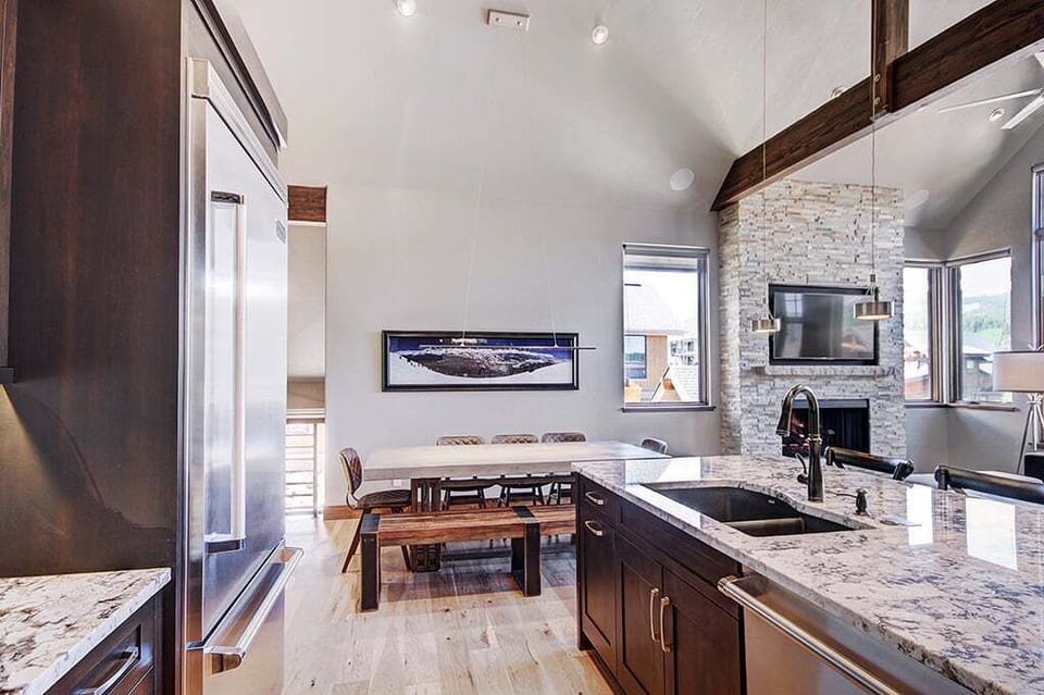 Kitchen - Slopeview Chalet - Breckenridge Vacation Rental