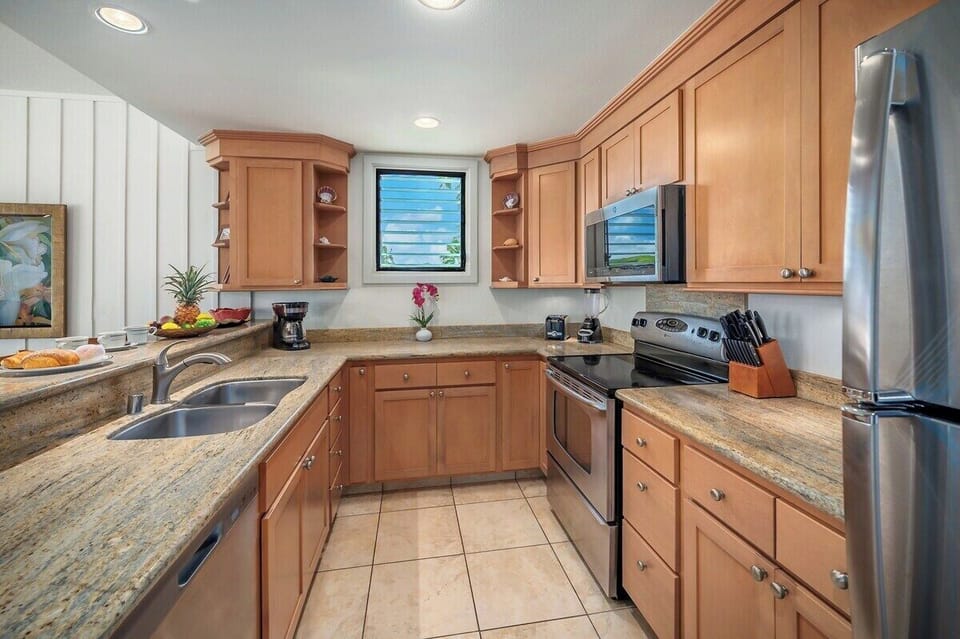 Manualoha 404 Remodeled Kitchen