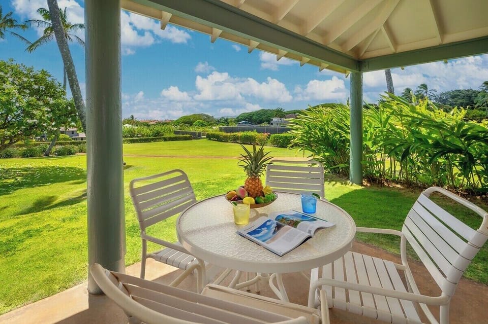 Manualoha 404 Master Suite Lanai Quite and Serene