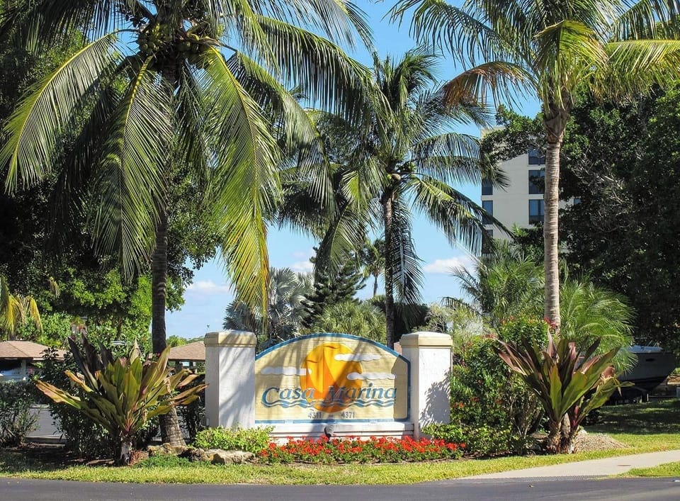 Casa Marina Entrance on Bay Beach Lane