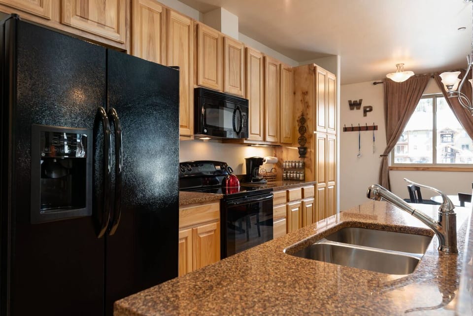Spacious kitchen with everything needed to prepare your favorite meals