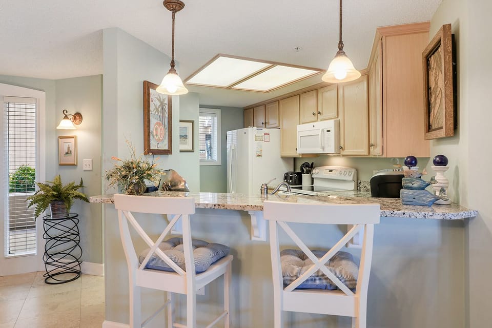 Kitchen bar