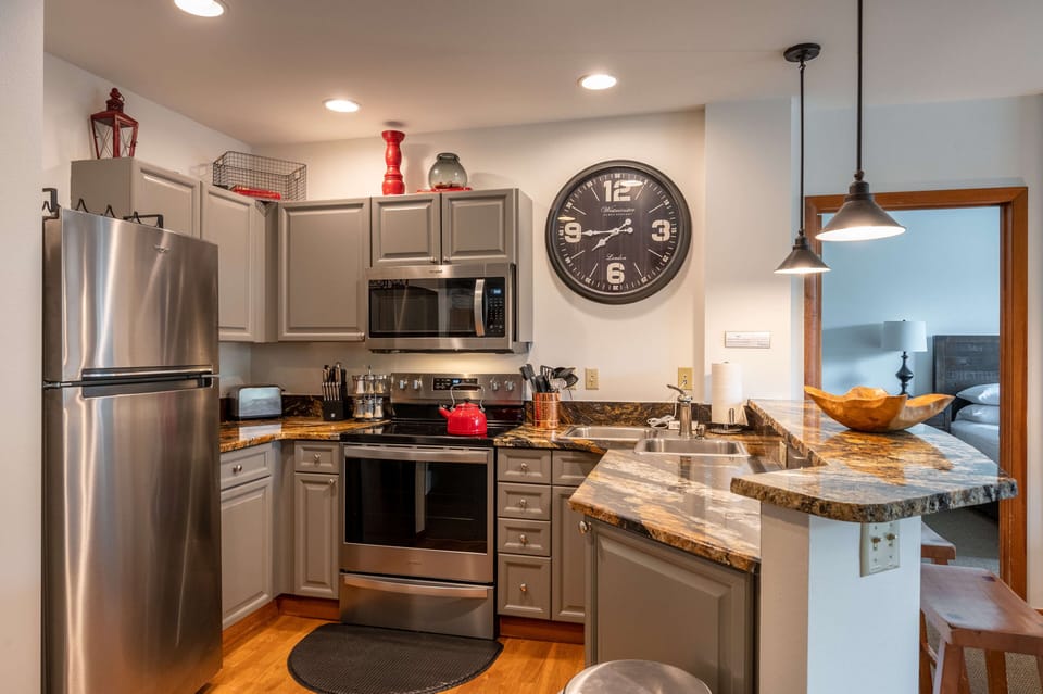 Gorgeous & modern updated kitchen