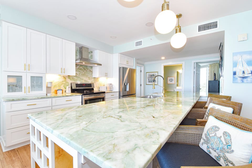 Silver Shells Maarten 408 - Spacious Kitchen Island