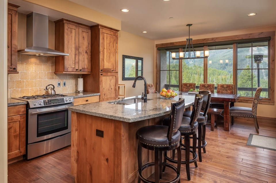 Seating for three at the breakfast bar