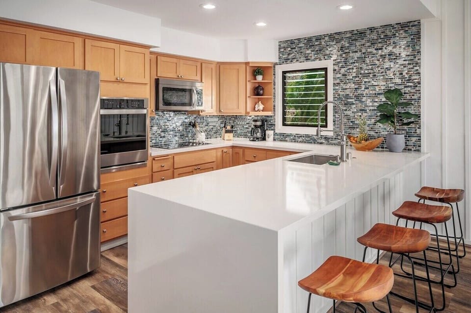 Remodeled Kitchen - Manualoha 505