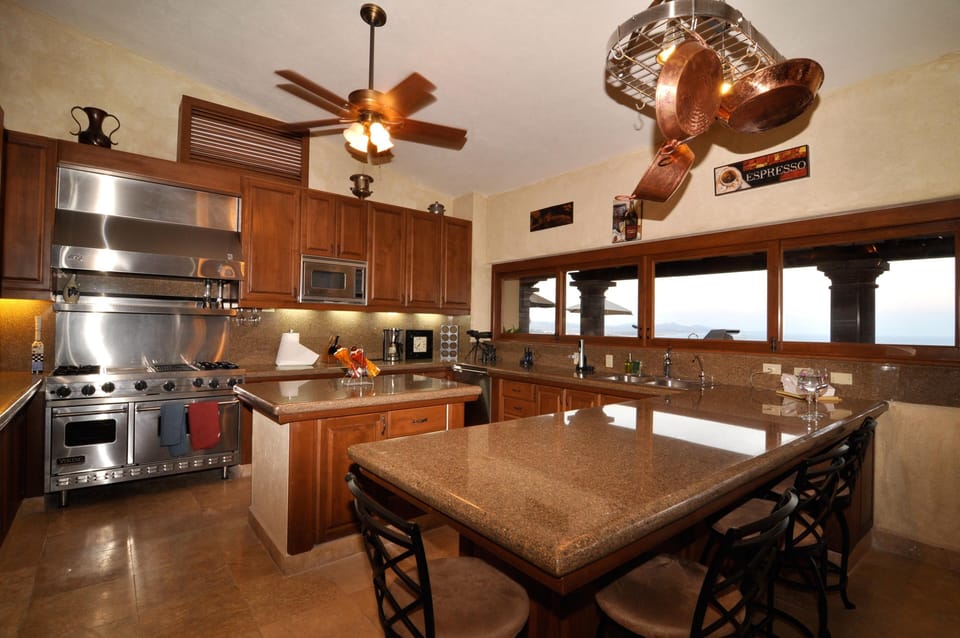 Kitchen and dining area