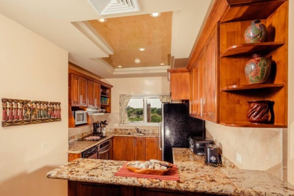 This kitchen is fully equipped, ready for your cooking dreams.