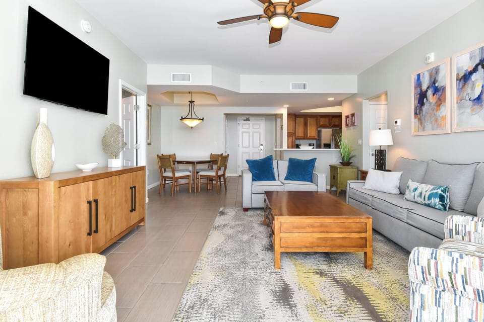 Silver Beach Towers West 602 - Open Floor Plan