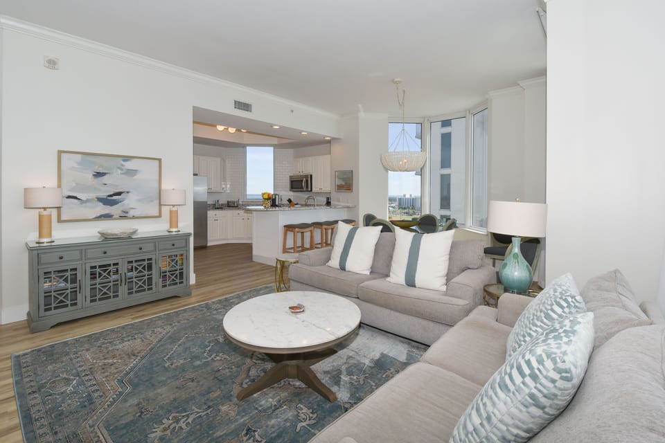 Silver Beach Towers West 1801 - Open Floor Plan