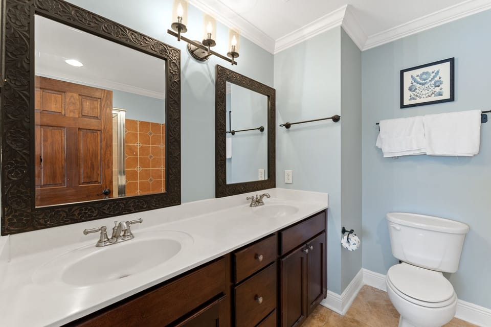 5190 Beachwalk