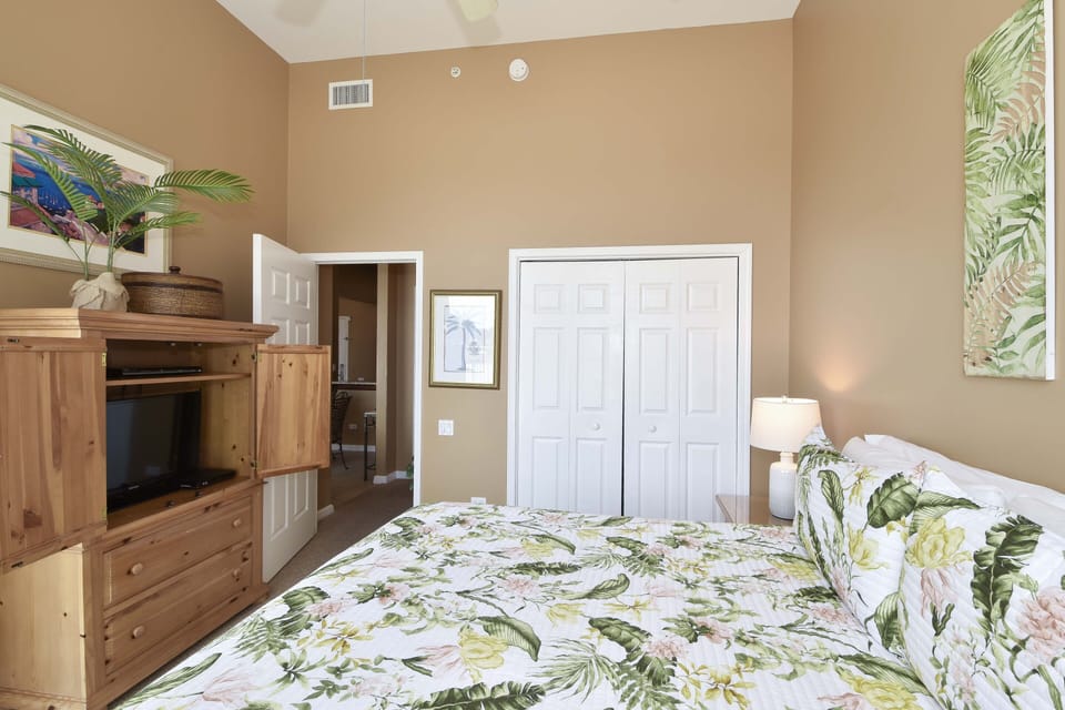 Silver Shells St. Croix 202- Guest Bedroom