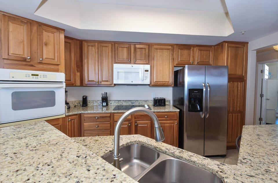 Silver Beach Towers West 1603- Fully Equipped Kitchen
