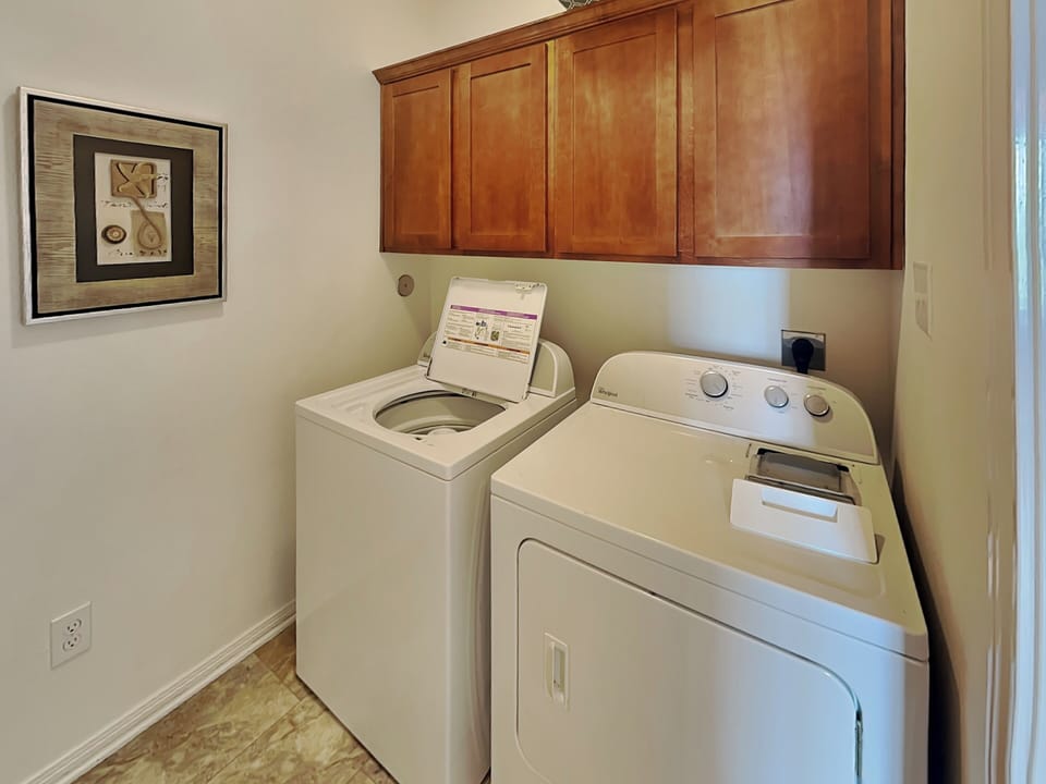 Laundry Room - Washer & Dryer
