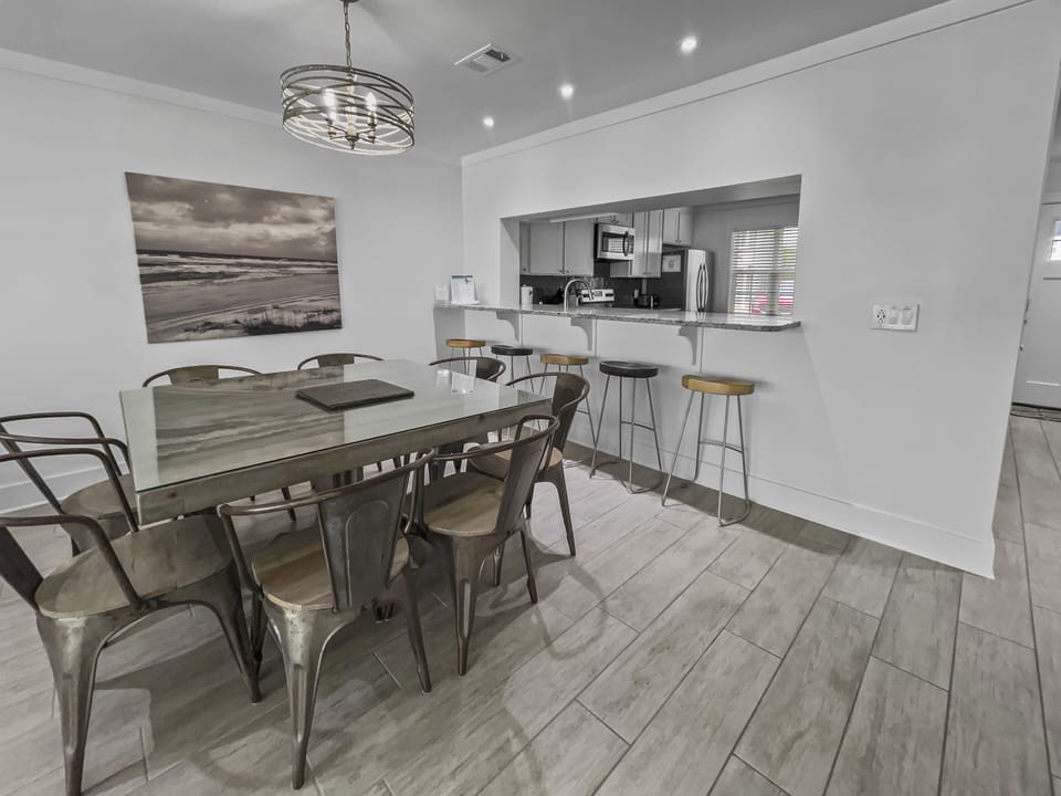 Three Steps to the Beach | Ground Floor | Dining Area | Ocean Views