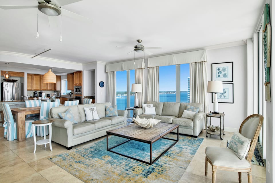 Natural light from the floor to ceiling doors and windows