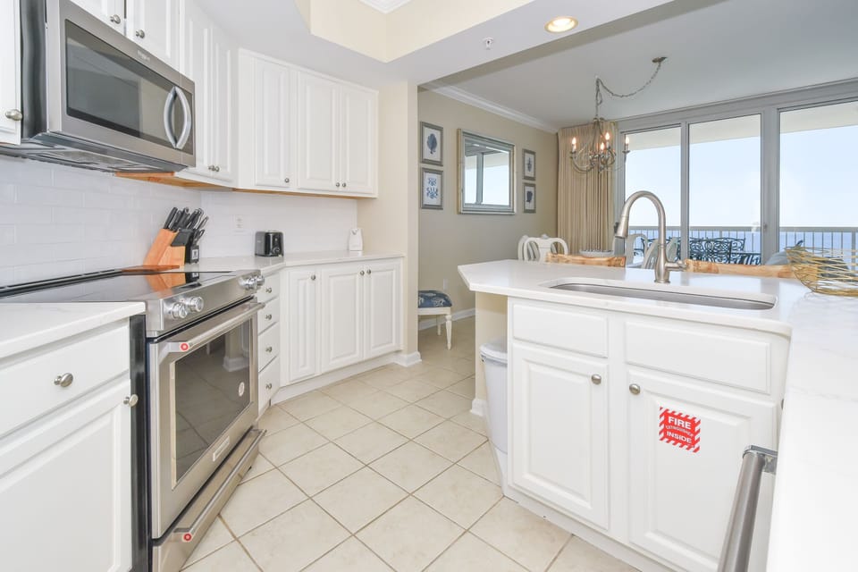 Silver Beach West 1604-Kitchen
