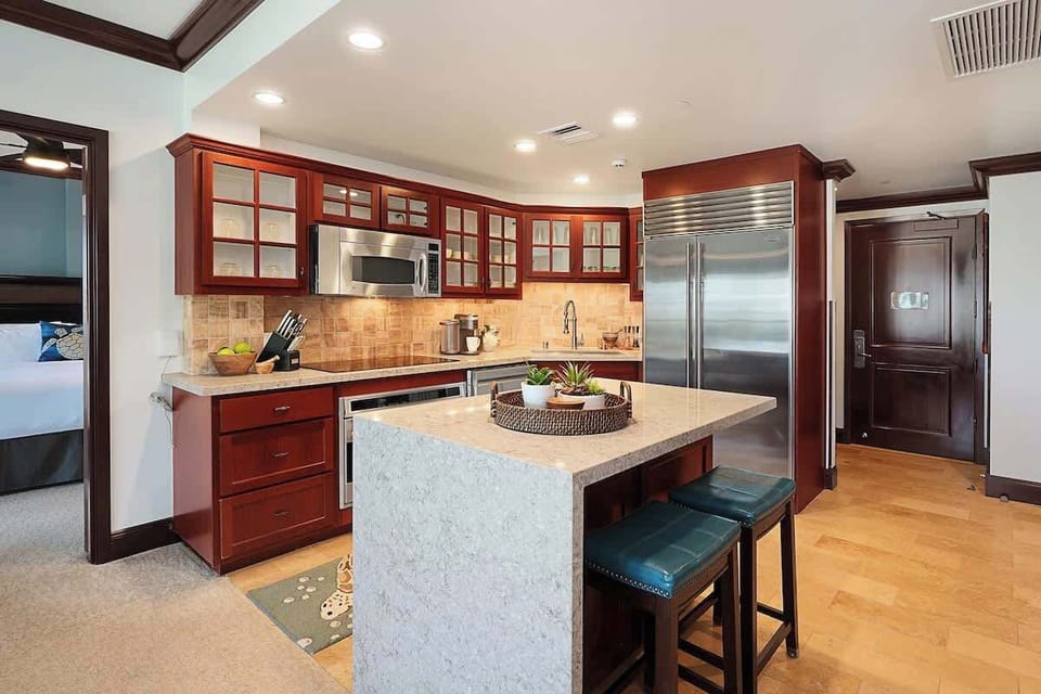 Modern kitchen with center island - everything you need to create