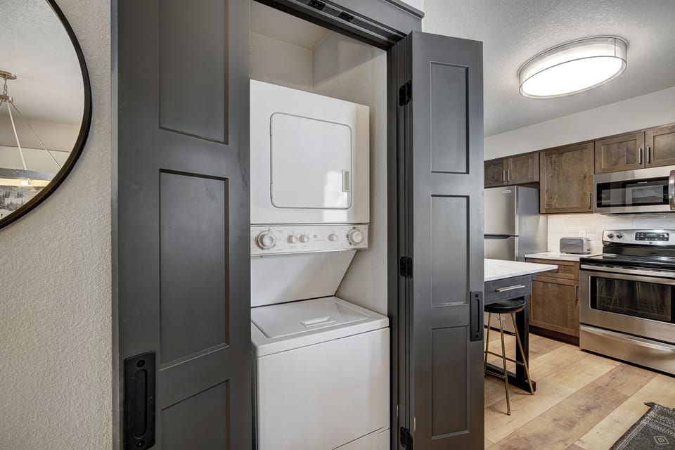 Washer/dryer in-unit