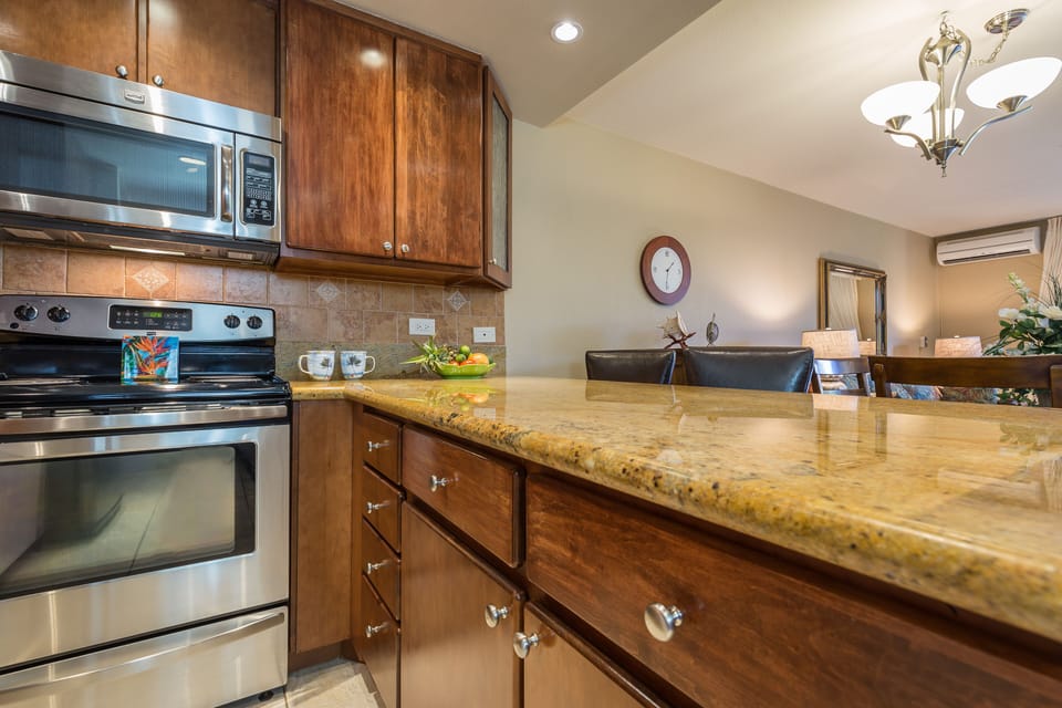 Granite Counters And Stainless Steel Appliances