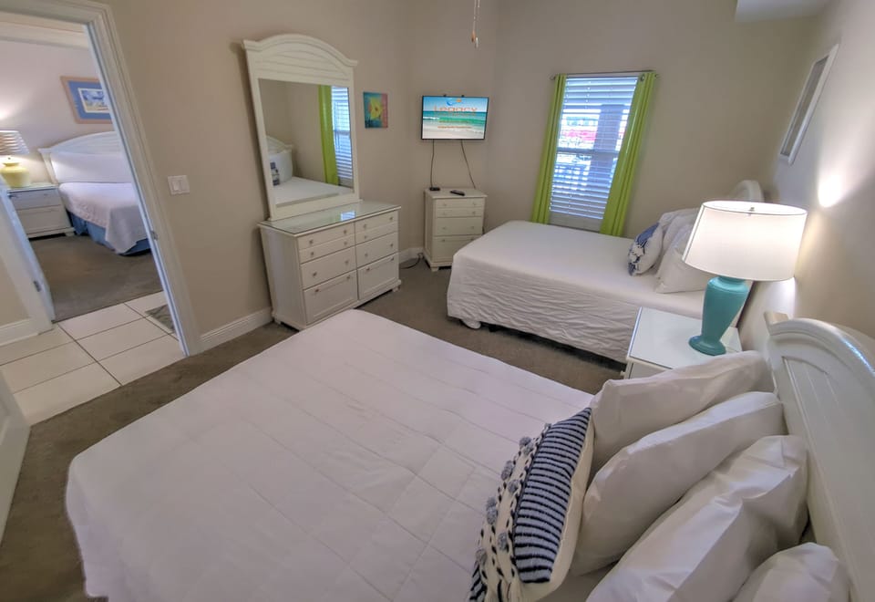 Summer Place #402 Bedroom #3 - Full / Full Beds