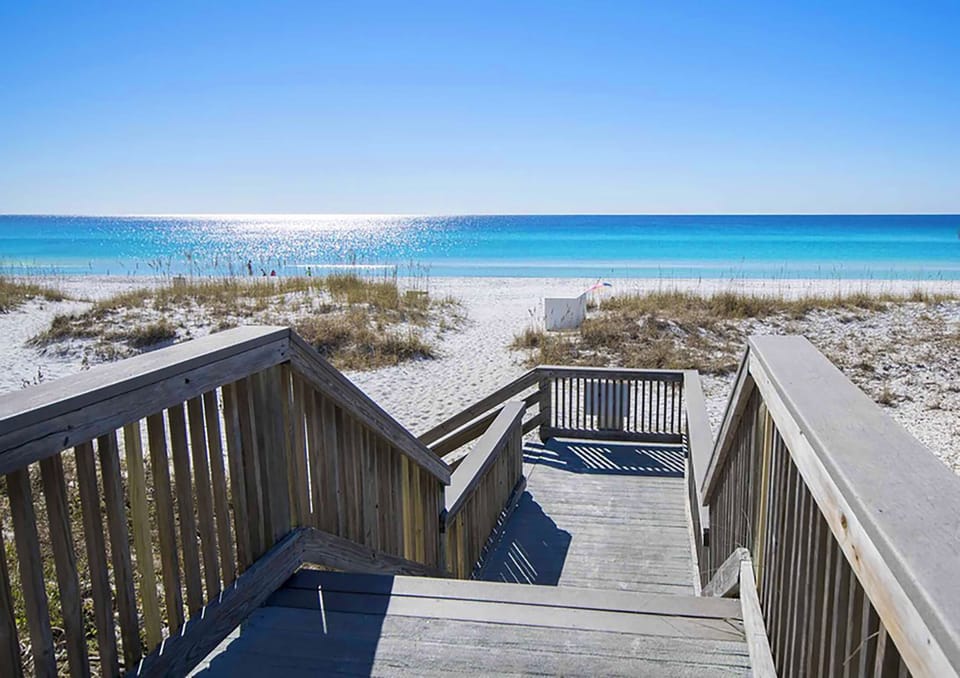 Beach access at Gulf View