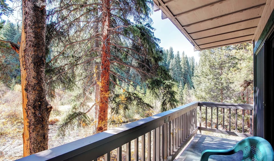 Balcony/View
