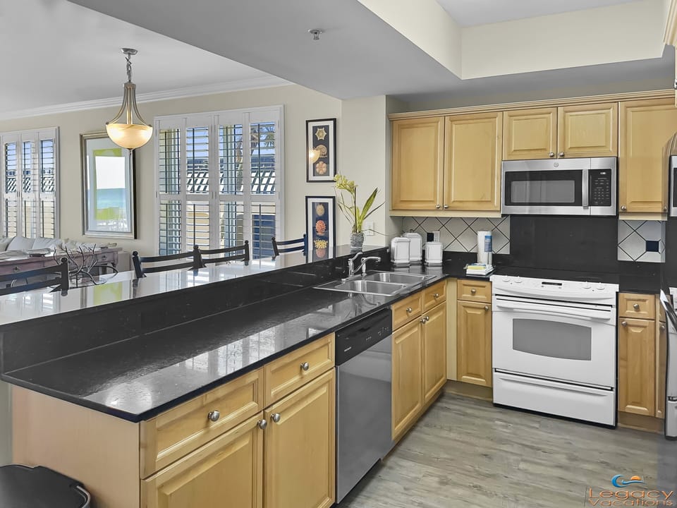 Summer Place #209 Kitchen