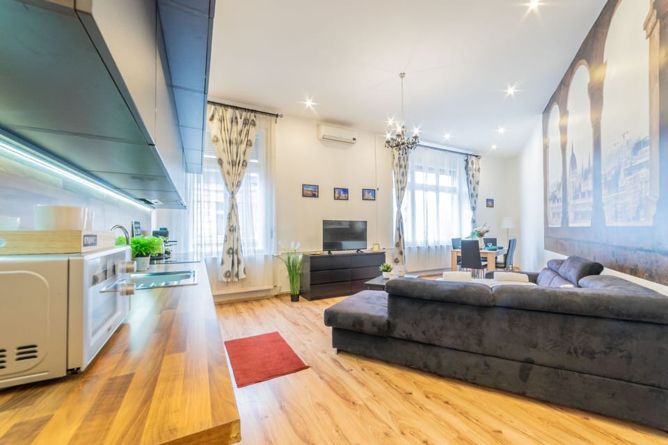City Apartment | Private kitchen