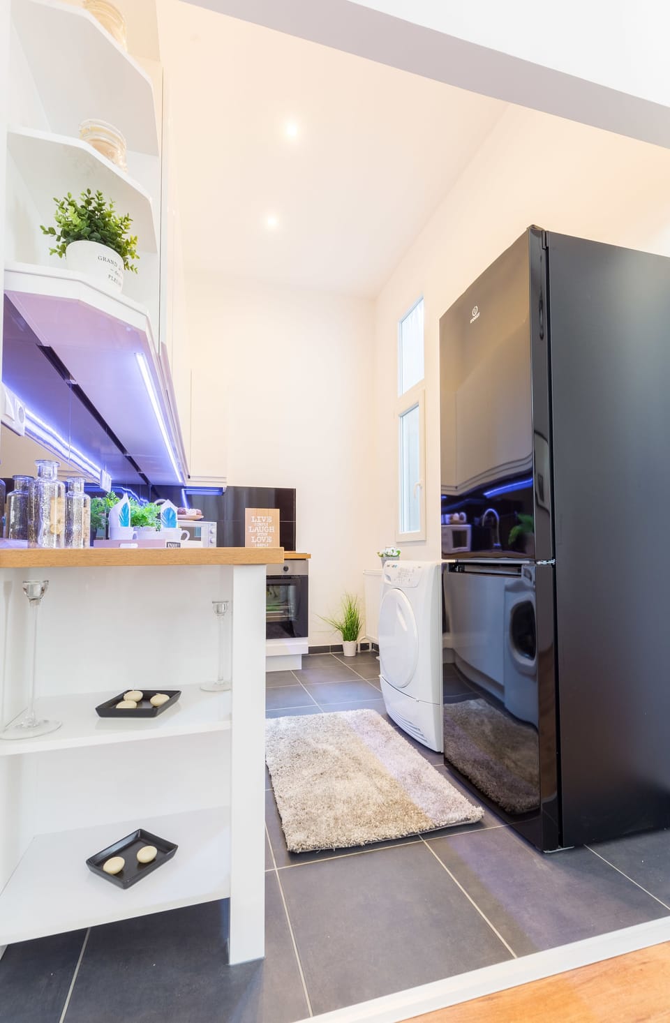 Fridge, highchair