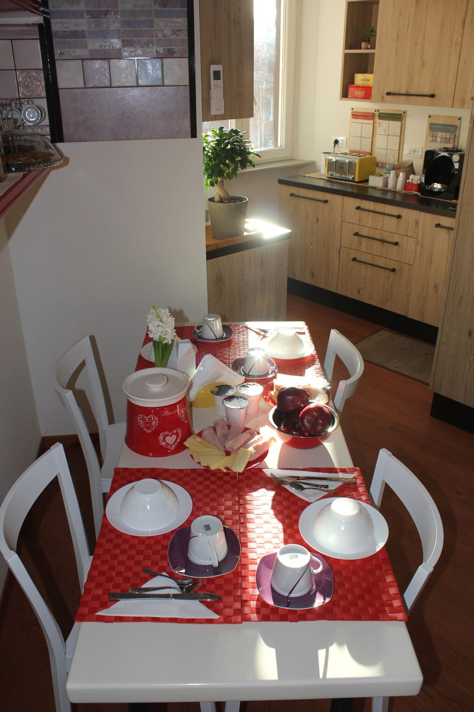 Free daily local cuisine breakfast