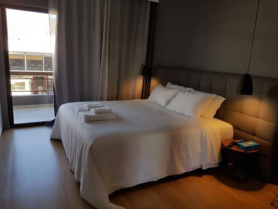 Apartment, 2 Bedrooms | 2 bedrooms, premium bedding, minibar, desk